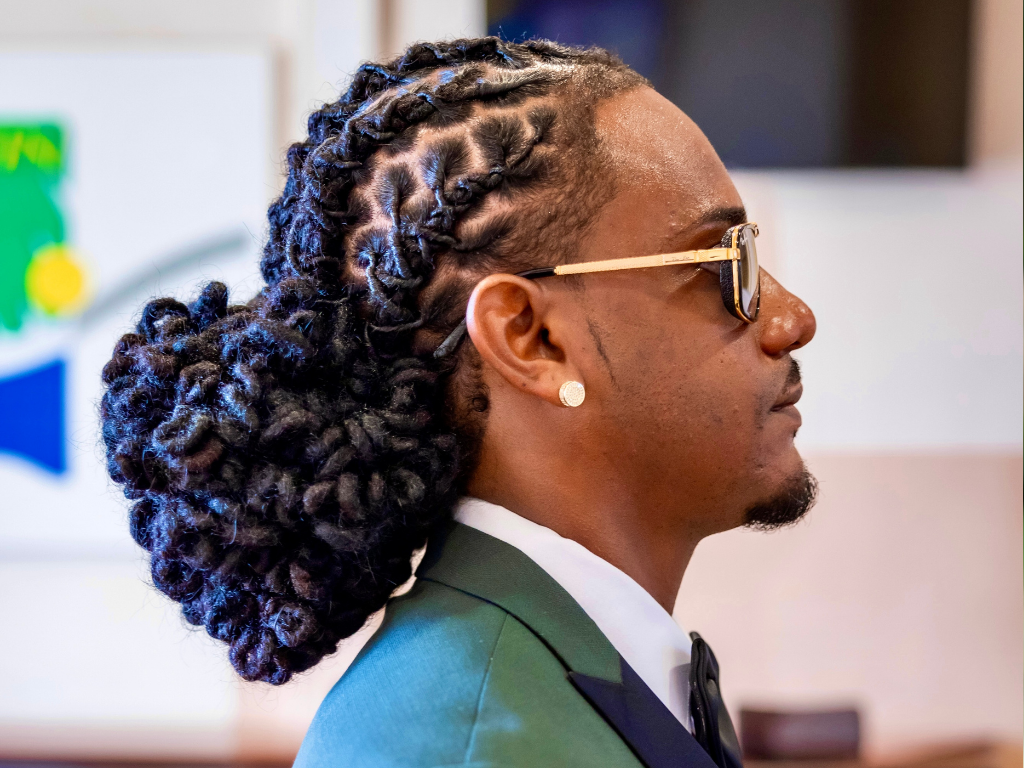 Locks ornées de fleurs